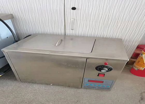 máquinas industriais da limpeza 28KHz ultrassônica, líquido de limpeza ultrassônico da remoção de oxidação 60W